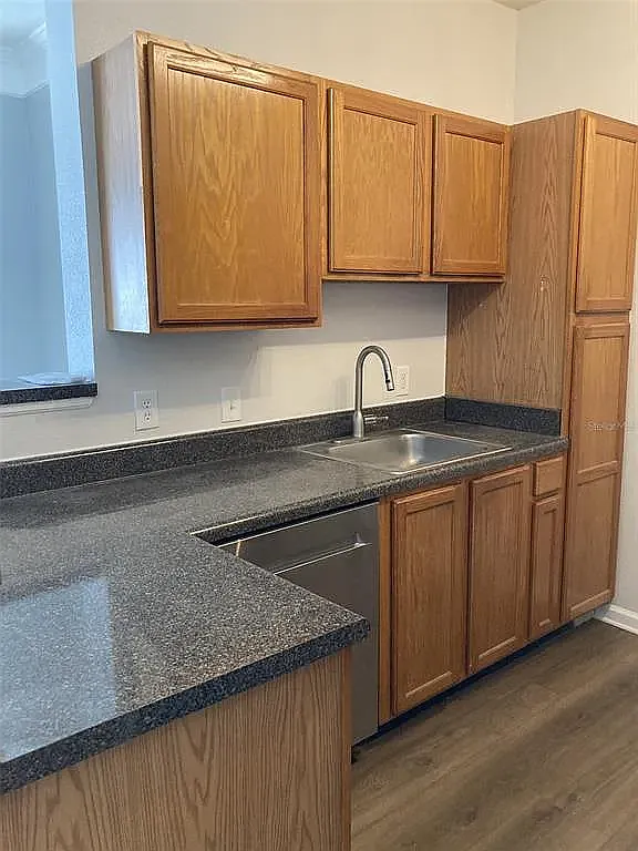 2 bed, 1132 sqft, $1,695 — Photo 2