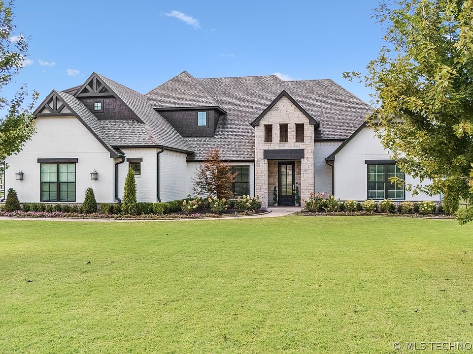 1st image of 19236 E Twin Creek Dr