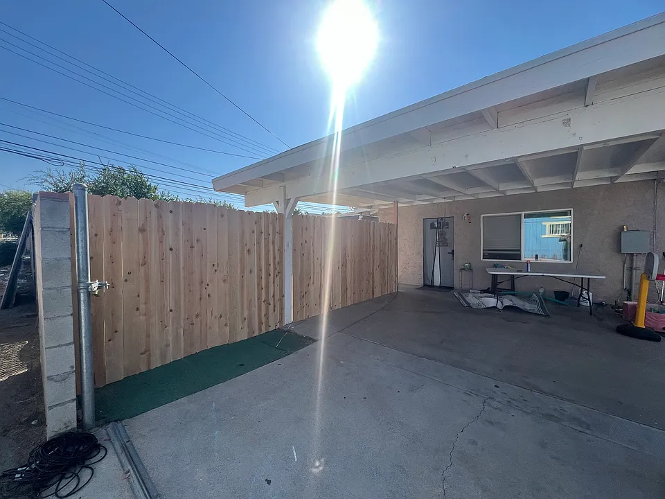 410 E 4th St #101
