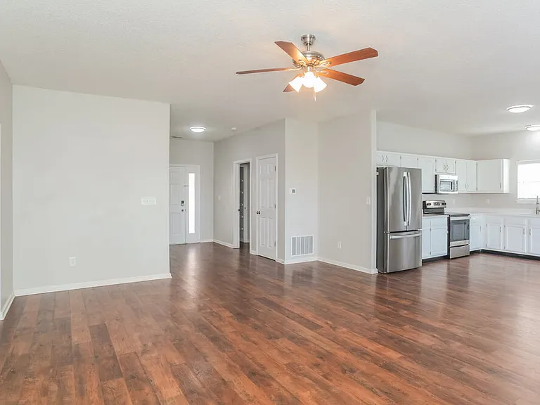 3500 Limelight Ln — Photo 4