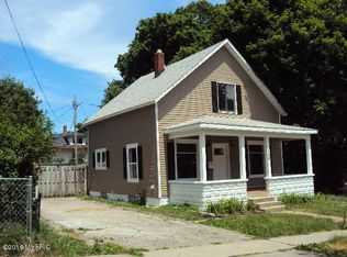 120 W Roe St, Buchanan, MI 49107