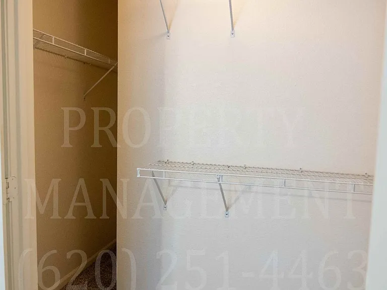 813 Shawnee St — Photo 35