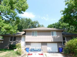 720 S Ridgeview Rd, Olathe, KS 66061