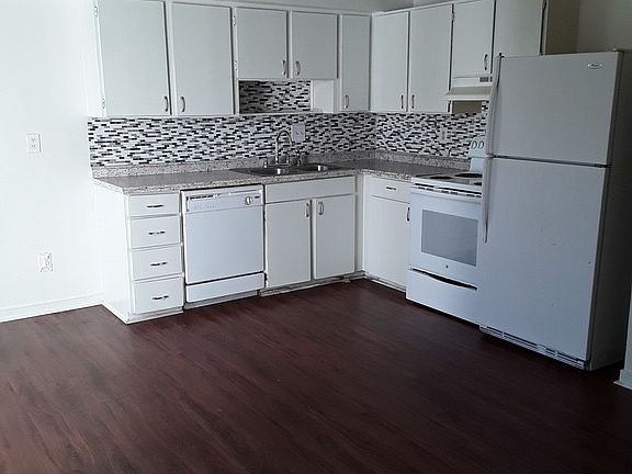 3rd image of 206 Devonshire Rd