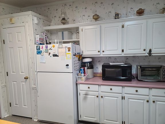 2nd image of 5933 Dixie Plantation Rd