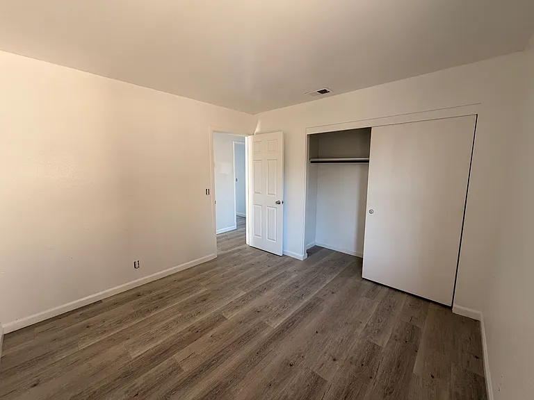 928 Gunner St — Photo 12