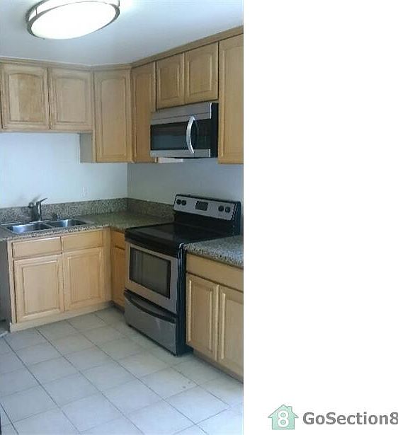 1st image of 5014 Auburn Dr APT 8