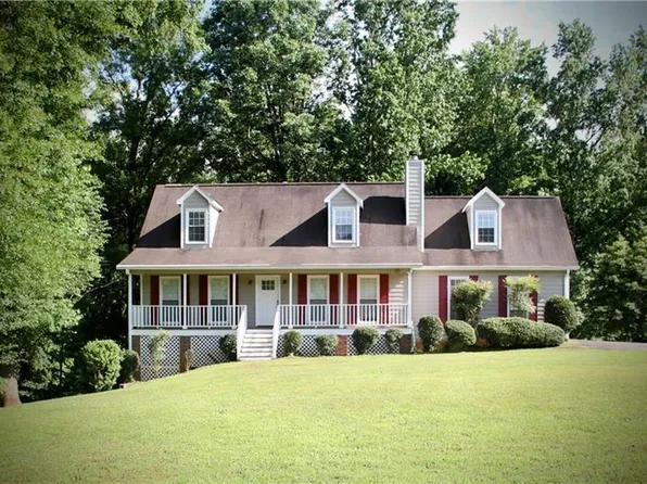 4773 Countryside Dr, Flowery Branch, GA 30542