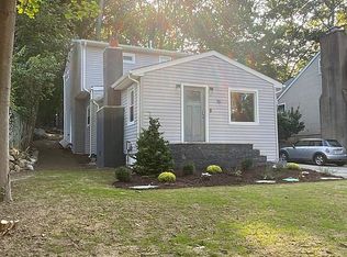 76 Lakeside Blvd, Oakland, NJ 07436