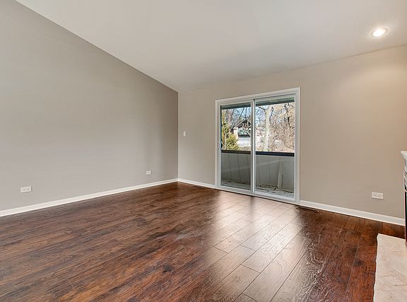 4th image of 24501 W Guinevere Ln
