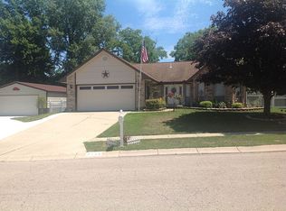 8700 Watergate Dr, Dayton, OH 45424