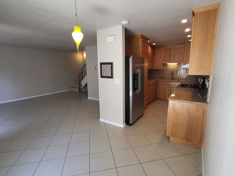 1st image of 8023 Camino Kiosco