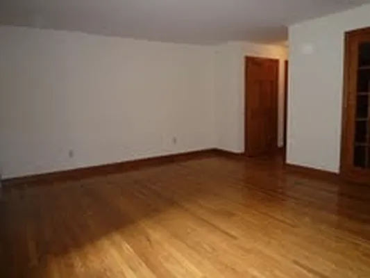 Rented by New Yorker Realty | media 3