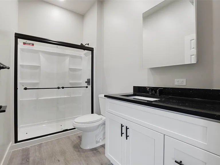 792 W Montrose St #205 — Photo 10