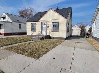 7527 Ford Ave, Warren, MI 48091