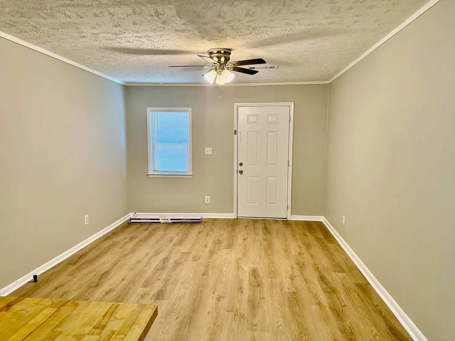 2 bed, 800 sqft, $1,250 — Photo 3