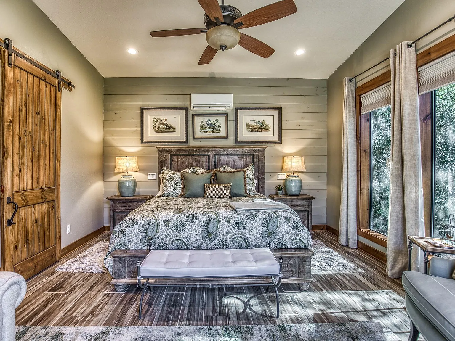 3 bed, 3.5 bath, 2070 sqft, $5,500 — Photo 4
