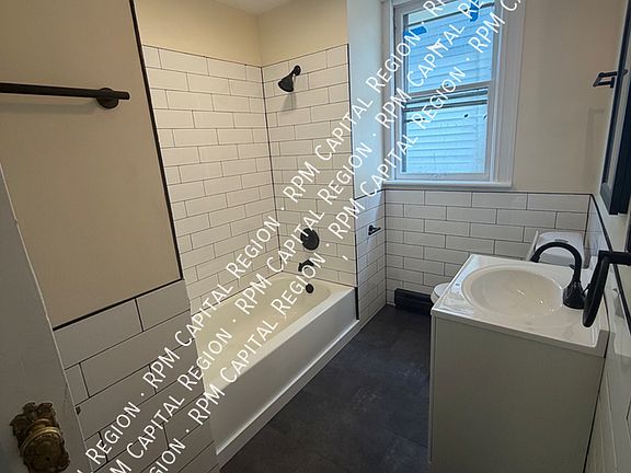 3rd image of 71 N Brandywine Ave #1R
