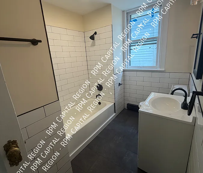 71 N Brandywine Ave #1R — Photo 3