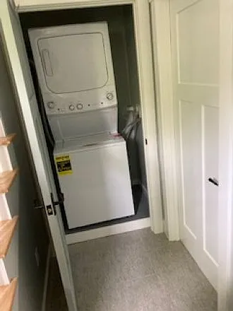 Private Laundry room