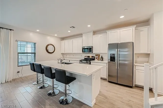 600 N Carriage Hill Dr #1201 — Photo 7