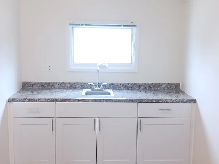 6721 Tyrone Ave — Photo 14