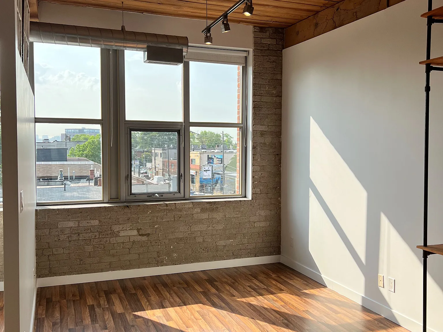 1 bed, $2,600 — Photo 4