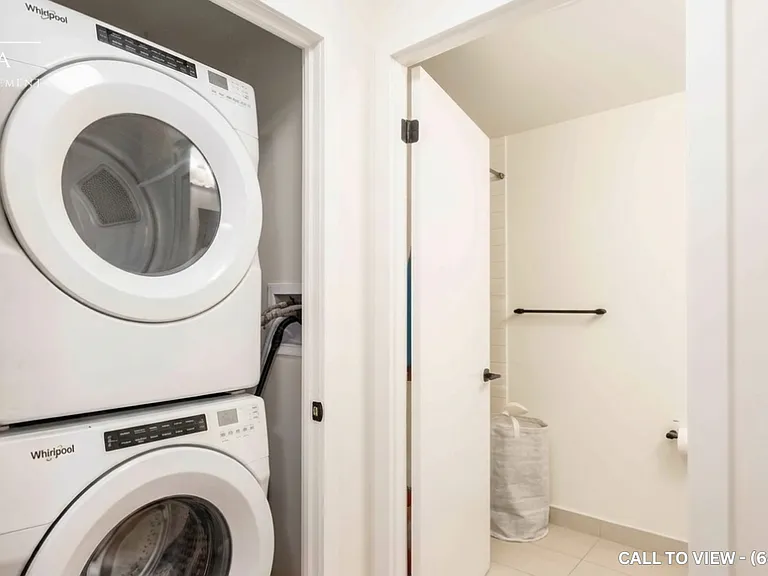 2300 Saint Clair Ave W #306 — Photo 8