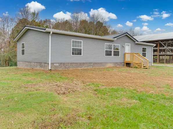 270 Cave Hollow Rd, Lafayette, TN 37083