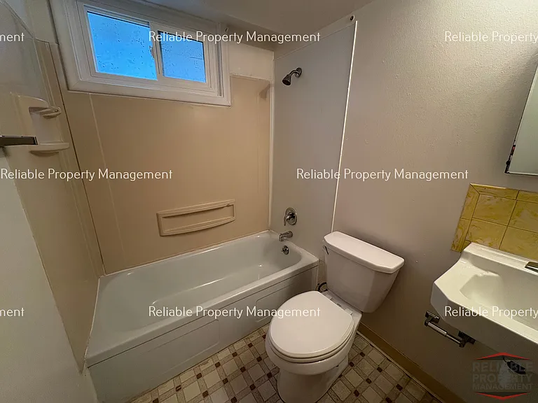 380 L St — Photo 5