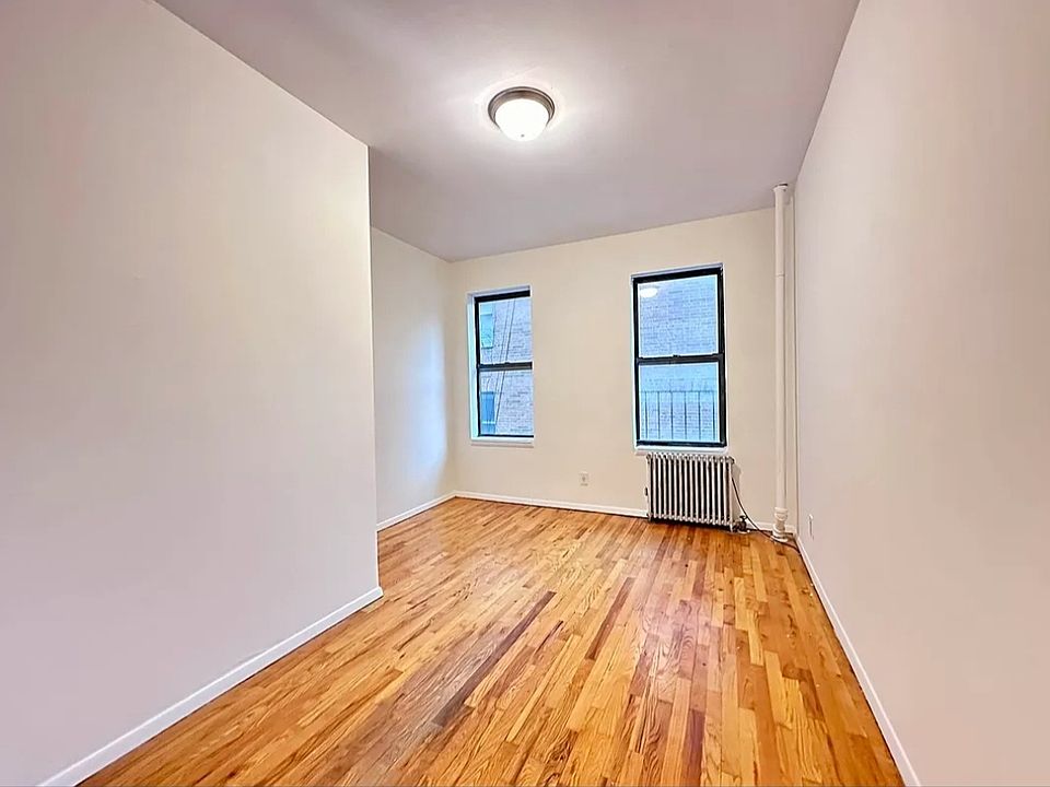 1st image of 657 10th Ave #99