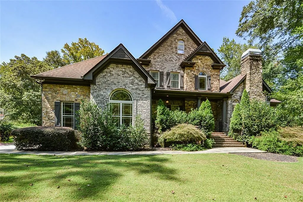 5 bed, 5.5 bath, 7421 sqft, $10,500 — Photo 1