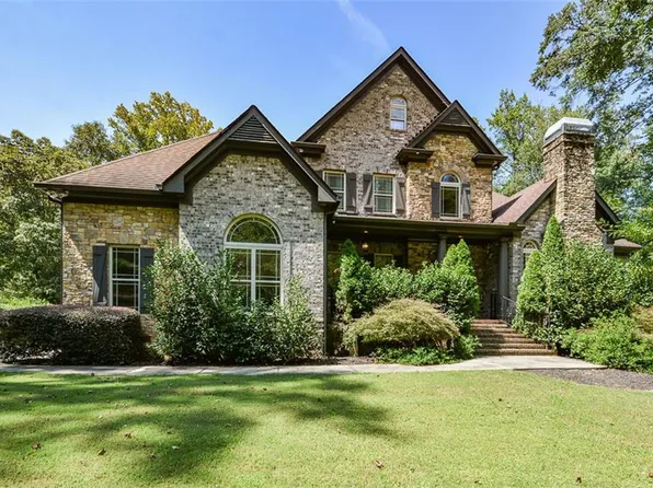 2210 Spalding Dr, Sandy Springs, GA 30350