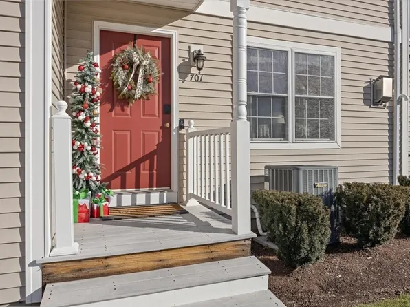 701 Hampton Way Unit 701, Abington, MA 02351