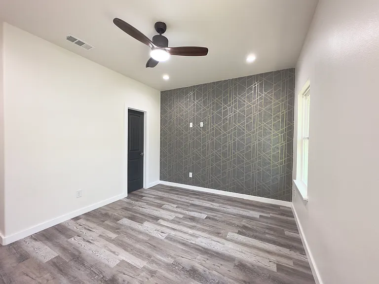 2720 Morning Ave — Photo 11