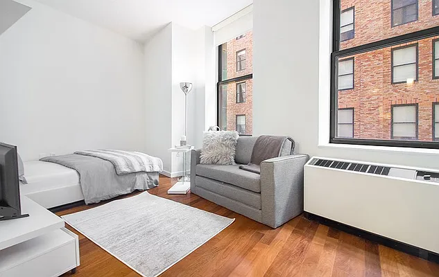 Sold by SR8 REALTY LLC | media 4