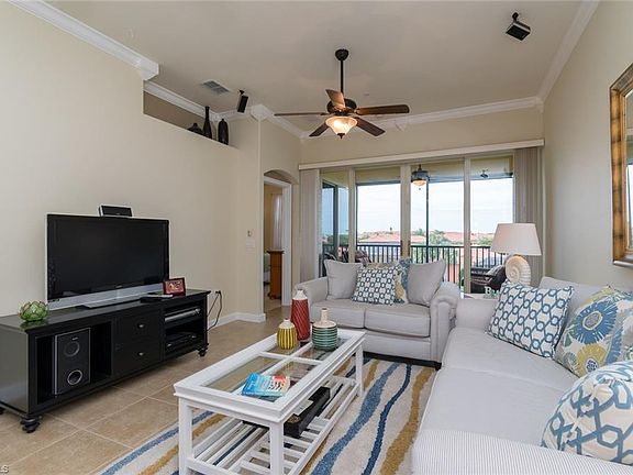 3rd image of 8597 Via Garibaldi Cir Unit 304