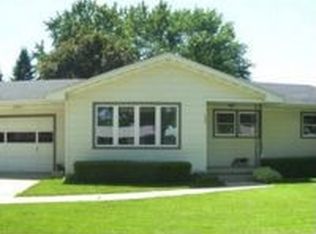 1151 Hoover St, Janesville, WI 53545