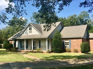 100 Yorkshire Dr, Dothan, AL 36305