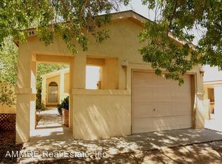 956 Charles Dr NE, Rio Rancho, NM 87144