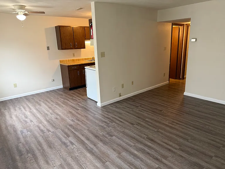 332 Riggin Rd #14 — Photo 5