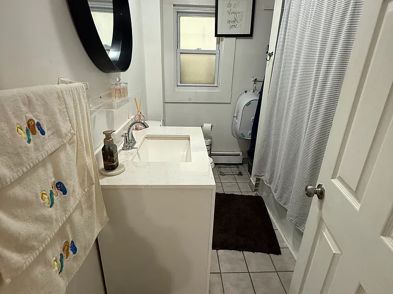 115-117 E 16th St #1 — Photo 8