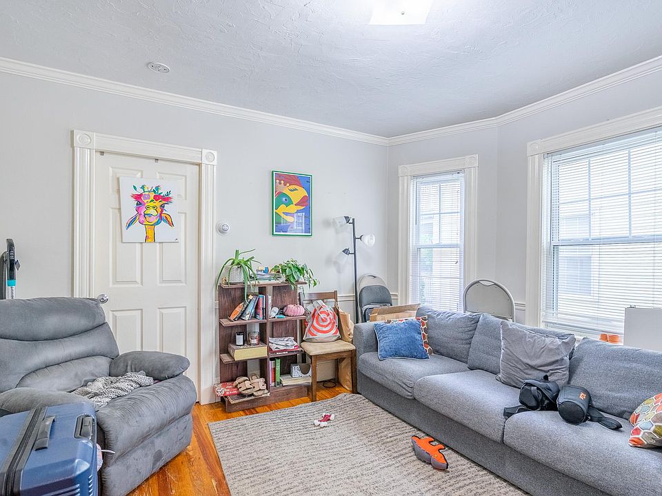 1st image of 198 Highland Ave #1F