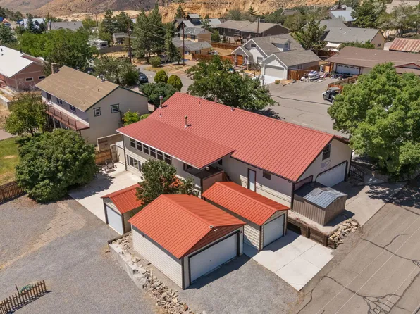 905 S E St, Virginia City, NV 89440
