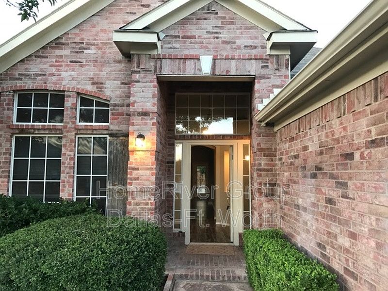 1st image of 4905 Dougal Ave