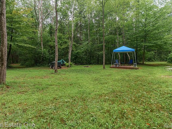 4th image of 42575 Judd Rd