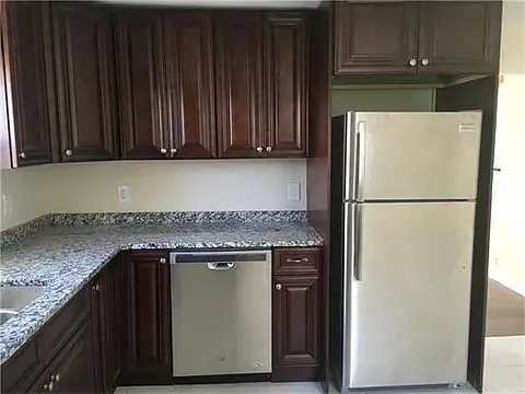 127 Auth Ave — Photo 3