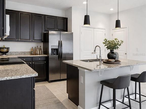 3rd image of 213 Trinity Ridge Cir