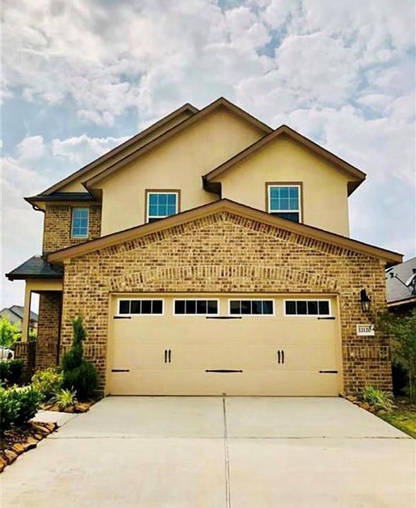 1st image of 12120 Parade Park Pl
