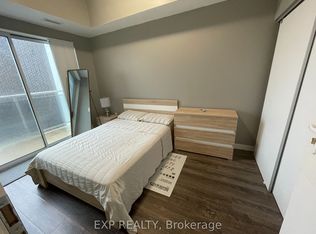 280 Lester St #802, Waterloo, ON N2L 0G2